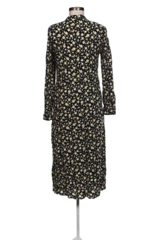 Рокля VILA, Размер S, Цвят Многоцветен, Цена 17,89 €