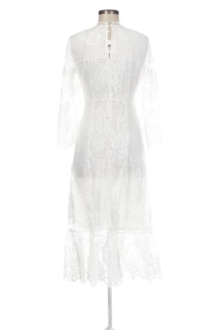 Ruha VILA, Méret M, Szín Fehér, Ár 16 116 Ft