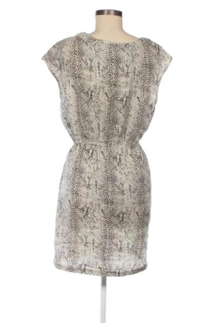 Kleid VILA, Größe M, Farbe Mehrfarbig, Preis € 18,99