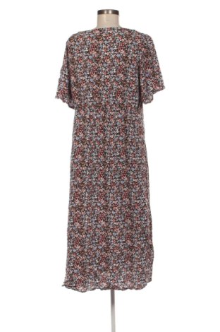 Рокля Vero Moda, Размер L, Цвят Многоцветен, Цена 17,89 €