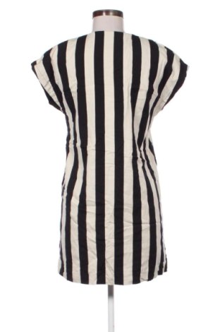 Рокля Vicolo, Размер M, Цвят Многоцветен, Цена 42,43 €