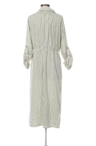 Рокля Zara, Размер XL, Цвят Многоцветен, Цена 25,20 €