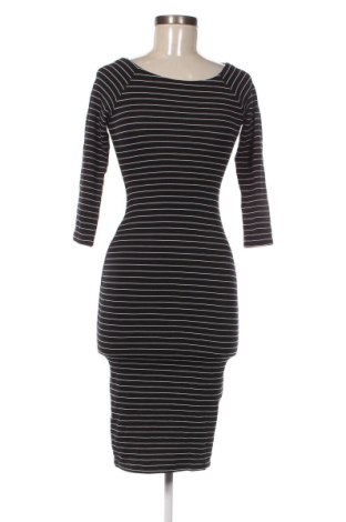 Kleid Zara, Größe XS, Farbe Mehrfarbig, Preis 22,99 €