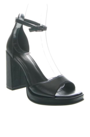 Сандали Catwalk, Размер 37, Цвят Черен, Цена 71,55 €