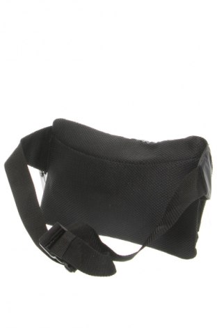 Kabelka  Manhattan Portage, Barva Černá, Cena  429,00 Kč