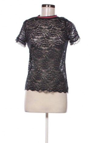 Dámská halenka Only Necessities, Velikost S, Barva Modrá, Cena  49,00 Kč