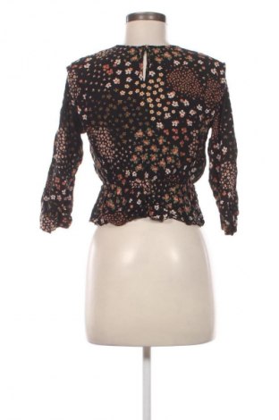 Γυναικεία μπλούζα Pull&Bear, Μέγεθος S, Χρώμα Πολύχρωμο, Τιμή 1,99 €