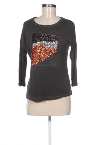 Дамска блуза Reserved, Размер S, Цвят Многоцветен, Цена 2,04 €