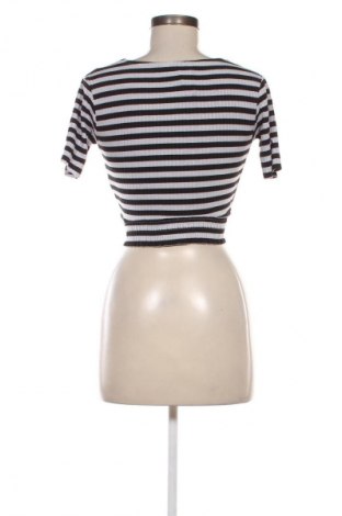 Γυναικεία μπλούζα Stradivarius, Μέγεθος S, Χρώμα Πολύχρωμο, Τιμή 1,99 €