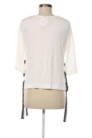 Dámská halenka Stradivarius, Velikost S, Barva Bílá, Cena  29,00 Kč