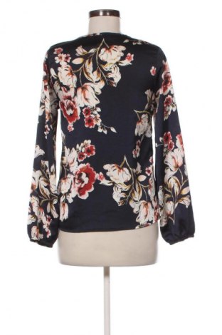 Дамска блуза Unbranded, Размер S, Цвят Многоцветен, Цена 2,04 €