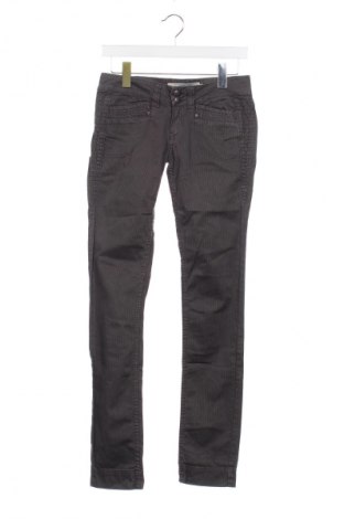 Γυναικείο Τζίν Bershka, Μέγεθος XS, Χρώμα Γκρί, Τιμή 4,99 €