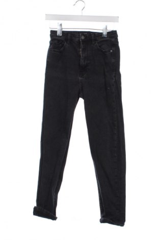 Дамски дънки Stradivarius, Размер S, Цвят Черен, Цена 15,33 €