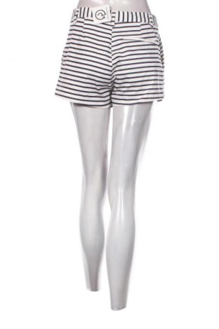 Dámské kraťasy  H&M, Velikost M, Barva Vícebarevné, Cena  229,00 Kč