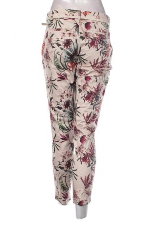 Pantaloni de femei Christian Berg, Mărime S, Culoare Multicolor, Preț 50,99 Lei