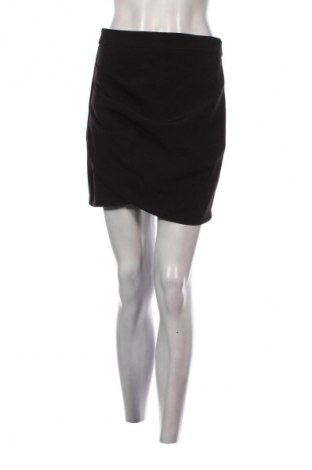 Пола Amisu, Размер S, Цвят Черен, Цена 2,04 €