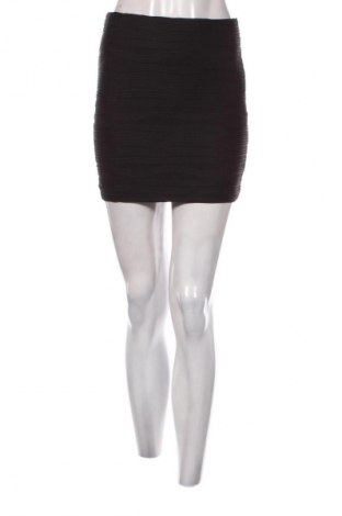 Пола Amisu, Размер S, Цвят Черен, Цена 2,04 €