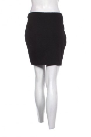 Пола Amisu, Размер M, Цвят Черен, Цена 2,04 €