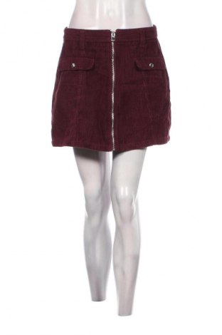 Пола Bershka, Размер M, Цвят Червен, Цена 2,04 €