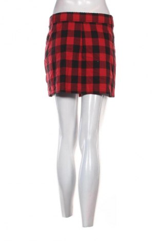 Пола Bershka, Размер M, Цвят Многоцветен, Цена 1,02 €