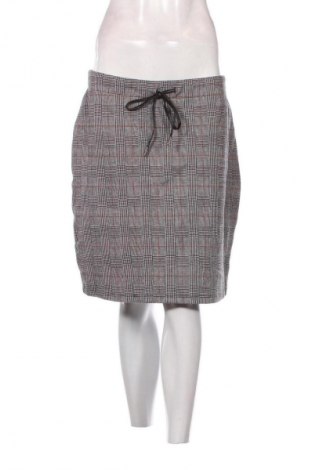 Пола Cartoon, Размер M, Цвят Многоцветен, Цена 2,04 €