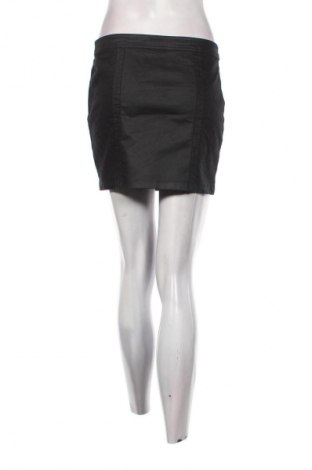 Пола Clockhouse, Размер S, Цвят Черен, Цена 2,04 €