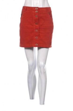 Пола Colours, Размер M, Цвят Червен, Цена 2,04 €