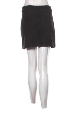 Пола Esmara, Размер S, Цвят Черен, Цена 2,04 €