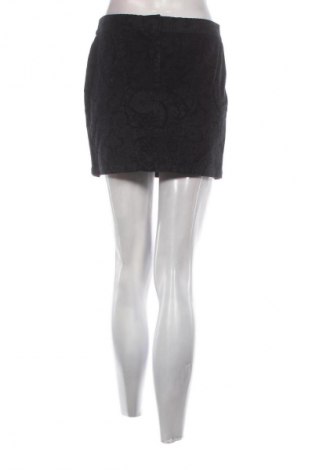 Пола Express, Размер S, Цвят Многоцветен, Цена 2,04 €