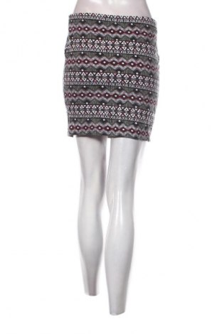 Пола Fb Sister, Размер M, Цвят Многоцветен, Цена 2,04 €