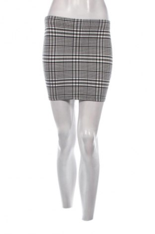 Пола Fb Sister, Размер S, Цвят Многоцветен, Цена 2,04 €