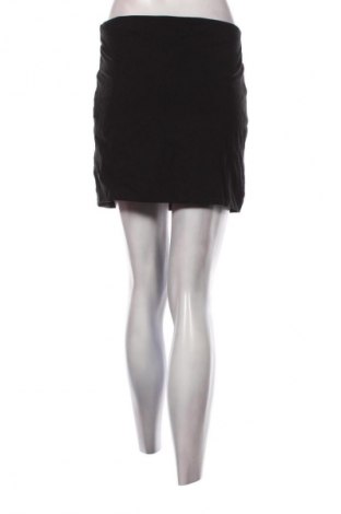 Пола H&M, Размер M, Цвят Черен, Цена 2,04 €