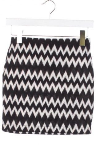 Пола H&M, Размер XS, Цвят Многоцветен, Цена 2,04 €