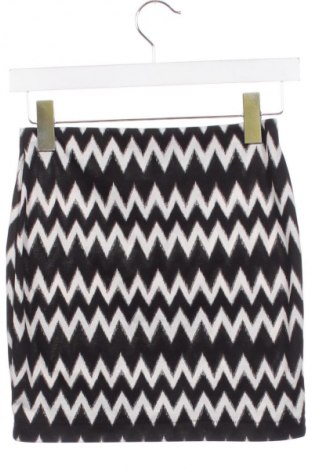 Пола H&M, Размер XS, Цвят Многоцветен, Цена 2,04 €