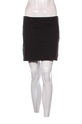 Пола H&M, Размер XL, Цвят Черен, Цена 2,04 €