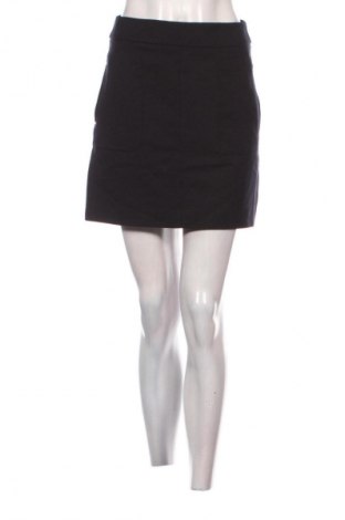 Пола H&M, Размер S, Цвят Черен, Цена 2,04 €