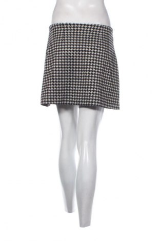 Пола H&M, Размер S, Цвят Многоцветен, Цена 2,04 €