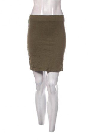 Пола Hema, Размер S, Цвят Зелен, Цена 2,04 €