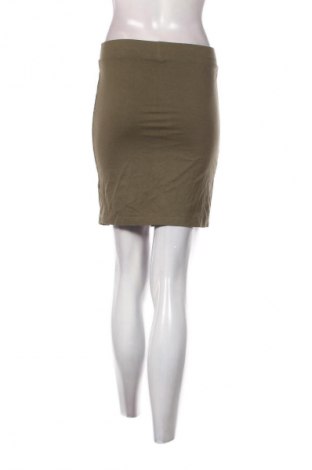 Пола Hema, Размер S, Цвят Зелен, Цена 2,04 €