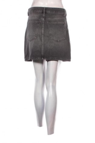 Пола Jake*s, Размер S, Цвят Сив, Цена 3,57 €