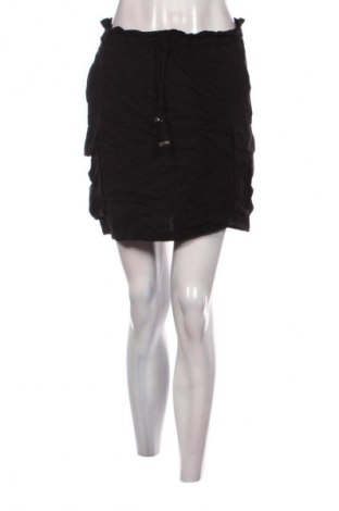 Пола Janina, Размер S, Цвят Черен, Цена 2,04 €