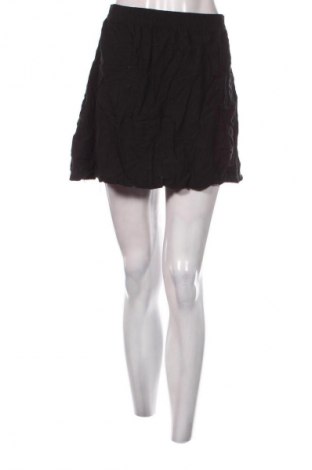 Пола Janina, Размер M, Цвят Черен, Цена 2,04 €