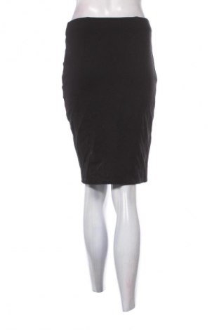 Пола Janina, Размер M, Цвят Черен, Цена 3,06 €