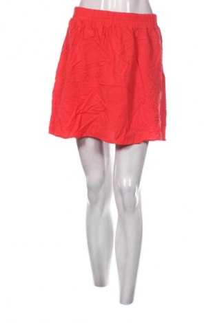 Пола Janina, Размер M, Цвят Червен, Цена 2,04 €