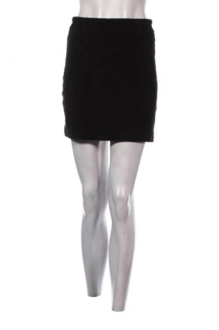 Пола Mango, Размер S, Цвят Черен, Цена 2,04 €