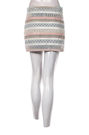 Пола Mango, Размер S, Цвят Многоцветен, Цена 2,04 €