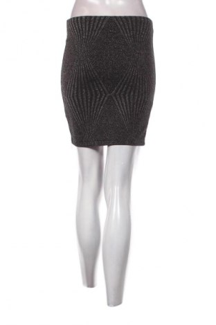 Пола ONLY, Размер S, Цвят Черен, Цена 2,04 €