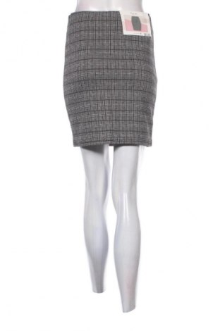 Пола Oyanda, Размер S, Цвят Многоцветен, Цена 2,04 €