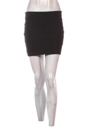 Пола Pimkie, Размер M, Цвят Черен, Цена 2,04 €