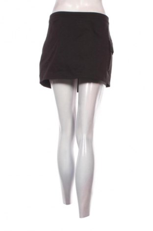 Пола Review, Размер L, Цвят Черен, Цена 5,11 €